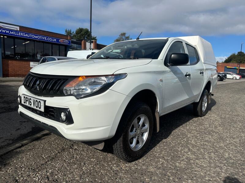 MITSUBISHI L200