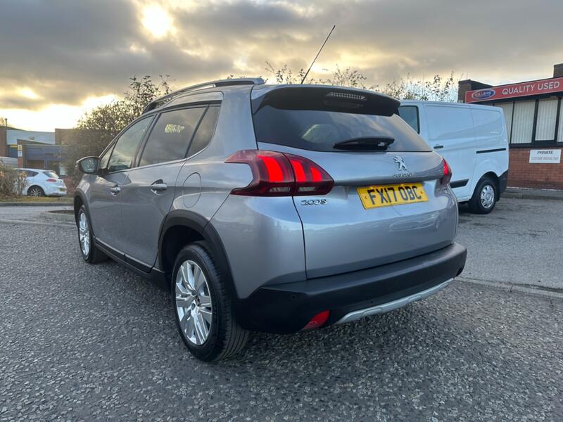 PEUGEOT 2008