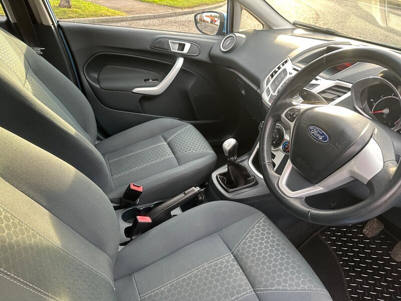 FORD FIESTA