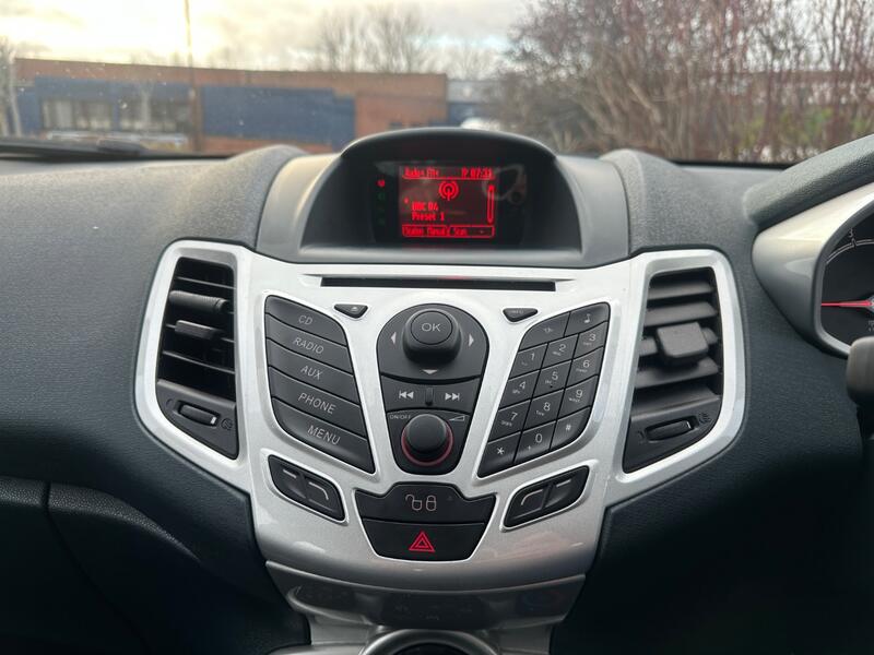 FORD FIESTA