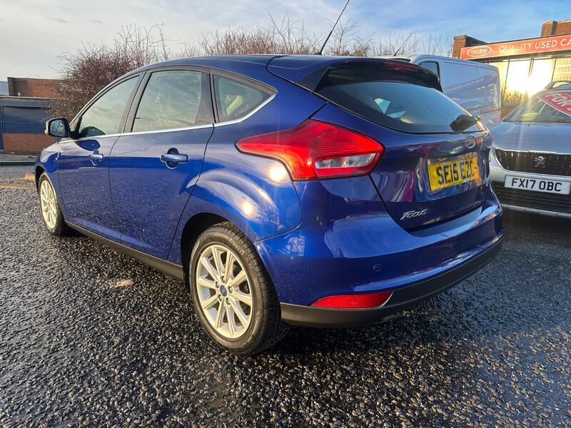 FORD FOCUS