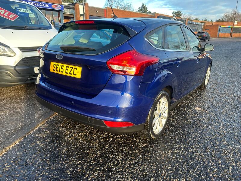 FORD FOCUS