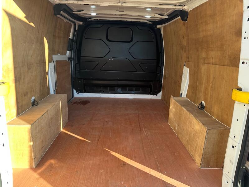 FORD TRANSIT CUSTOM