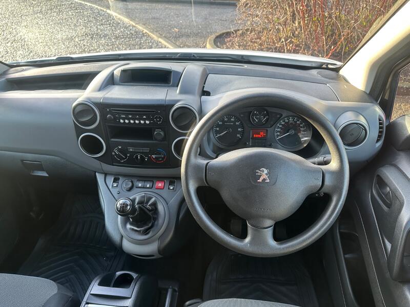 PEUGEOT PARTNER
