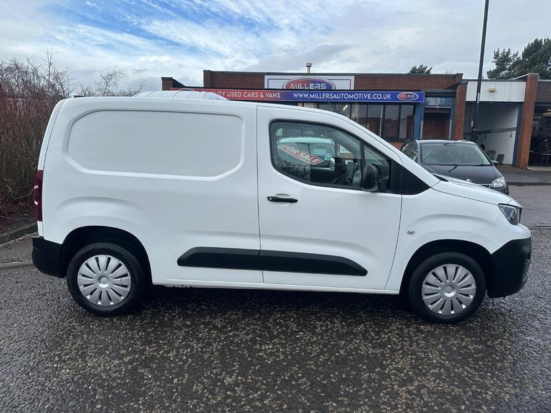 PEUGEOT PARTNER
