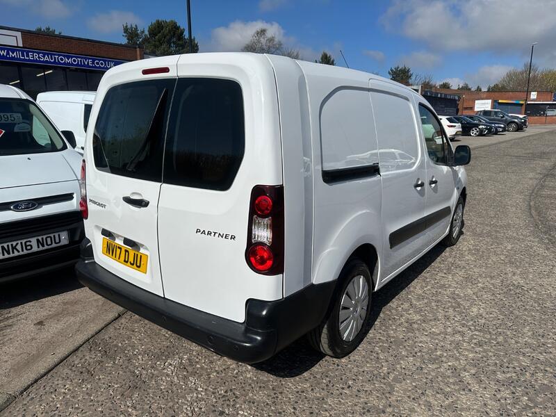 PEUGEOT PARTNER