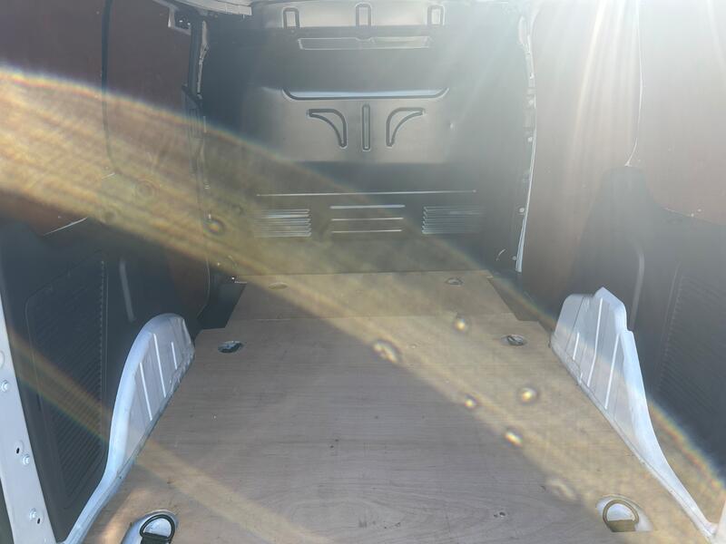 FORD TRANSIT CONNECT