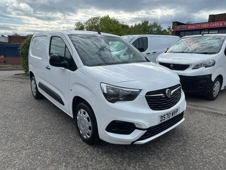 VAUXHALL COMBO 1.6 Turbo D 2300 Sportive